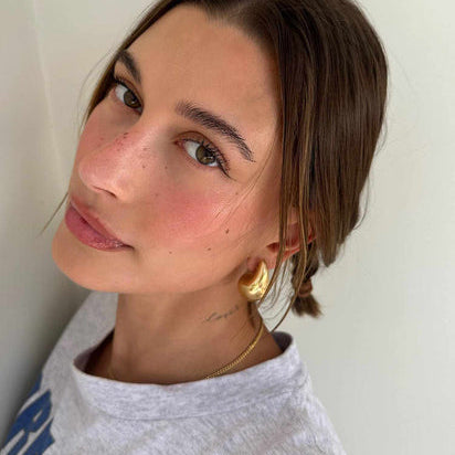 Hailey Bieber Strawberry Makeup